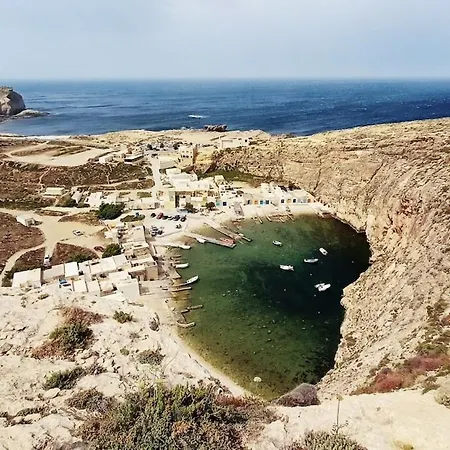 Gozo, Cosy Maisonette, Own Entrance At Street Level *